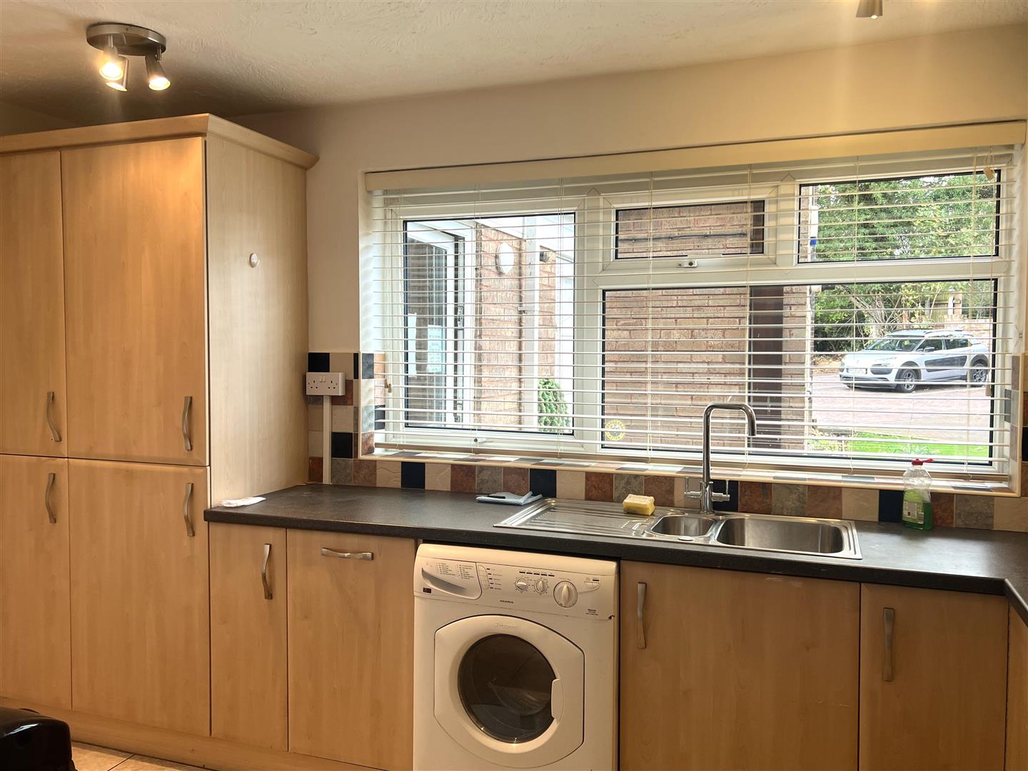 Flat Jesson Close in Walsall