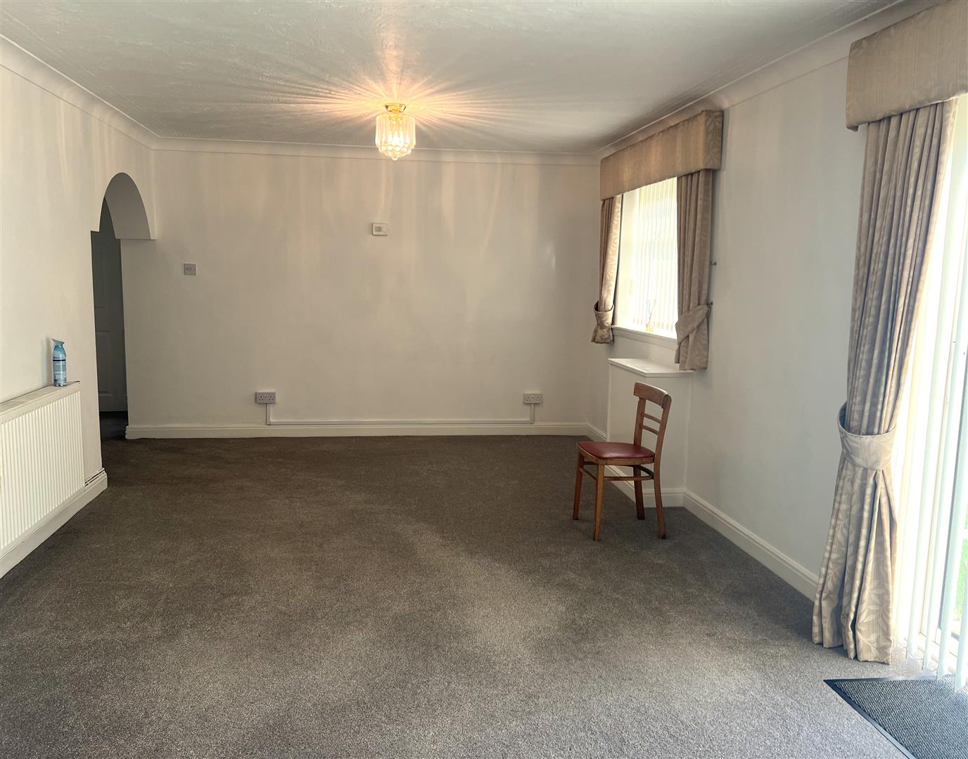 Flat Jesson Close in Walsall