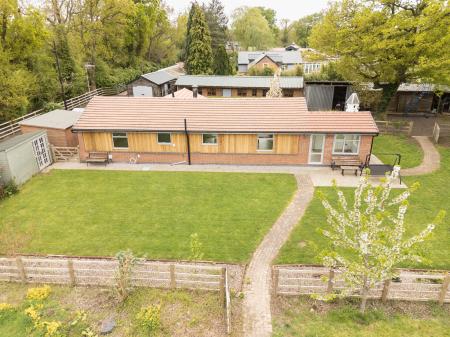 House Burnthurst Lane in Rugby