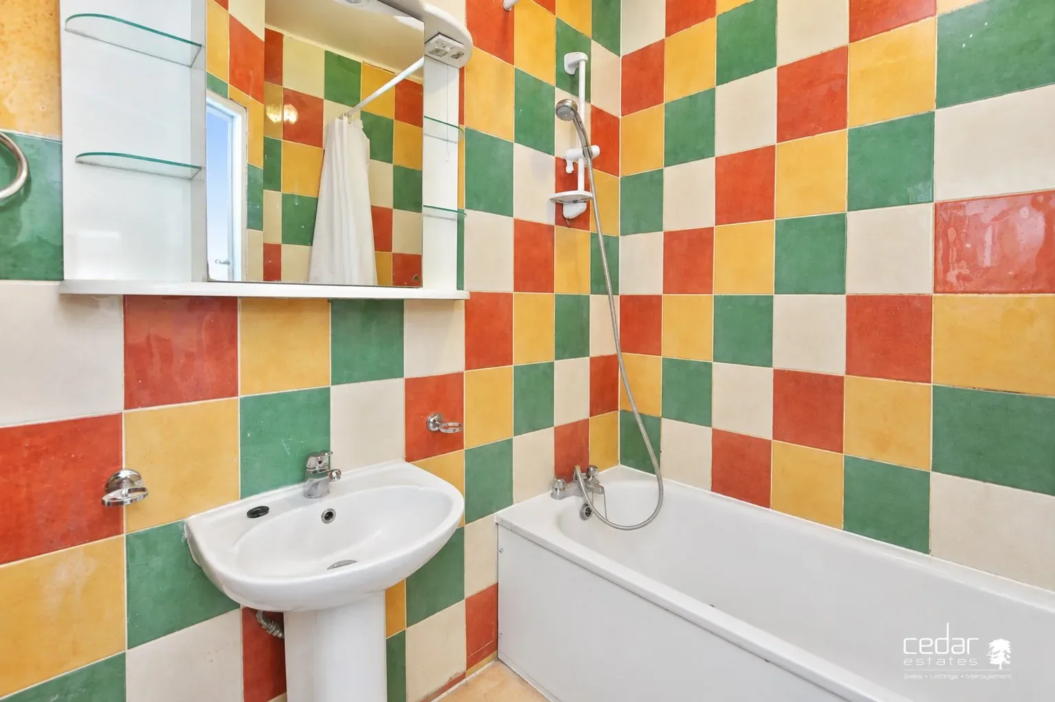 Flat Cricklewood Broadway in Greater London