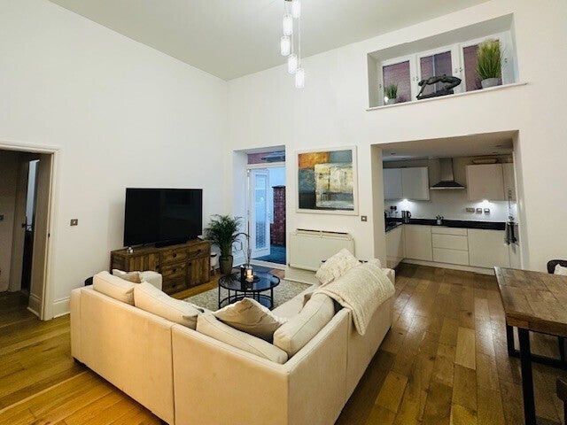 Flat London Road in Northwich