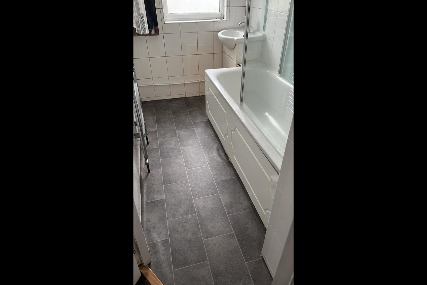 Room Blenheim Gardens in Greater London