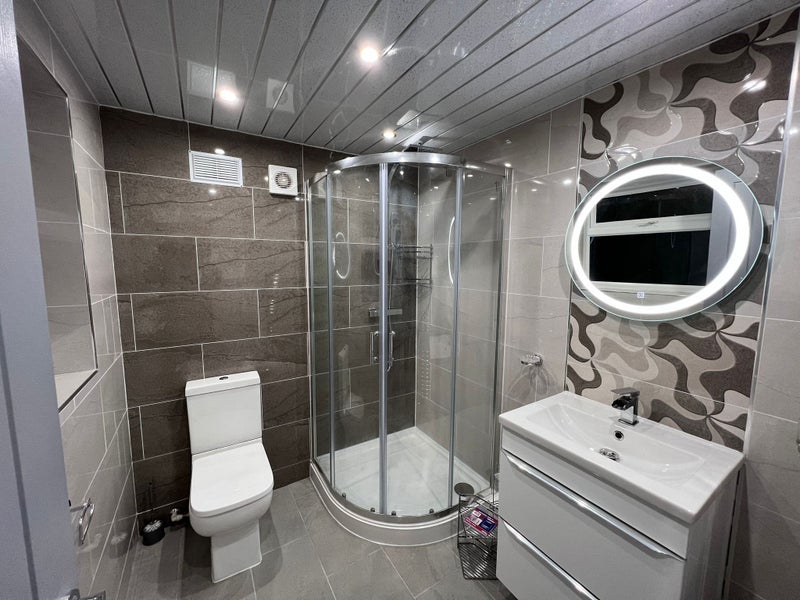 Room Scarsdale Road in Manchester
