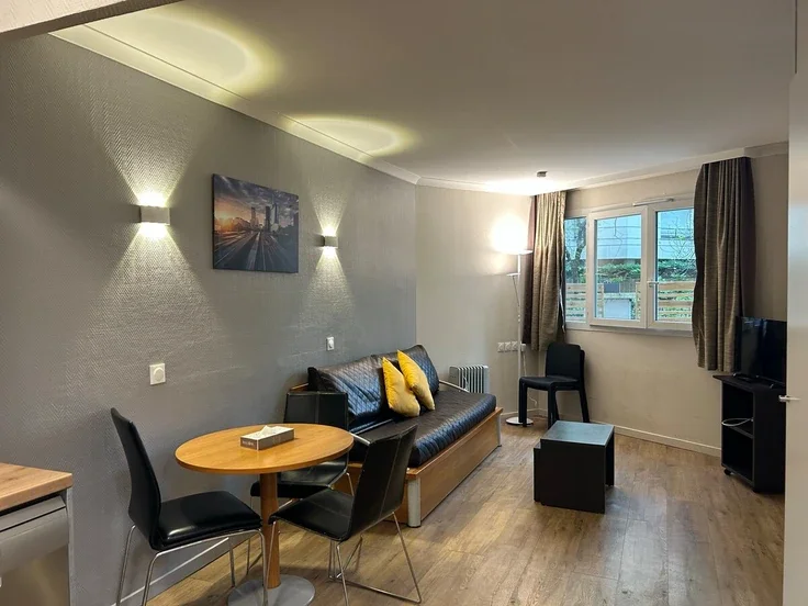 Appartement Avenue Gambetta à Courbevoie