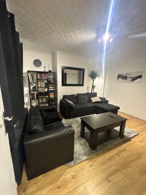 Room Kitchener Road in Coventry