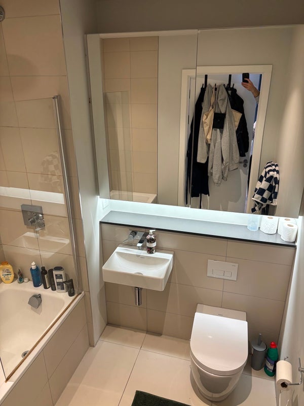 Room Aspin Lane in Manchester