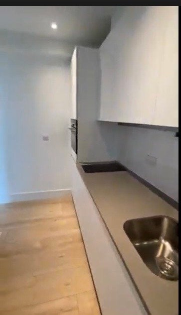 Room Olympic Way in Greater London