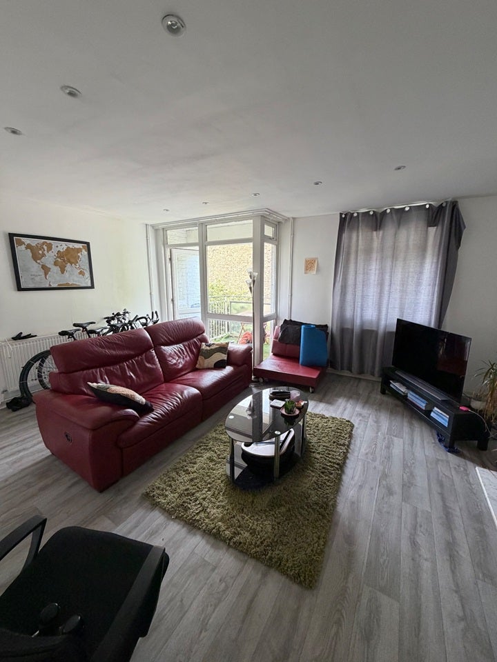 Flat Mylne Close in Greater London