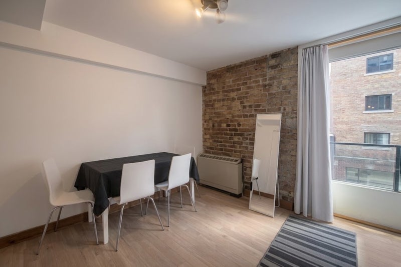 Flat Shad Thames in Greater London