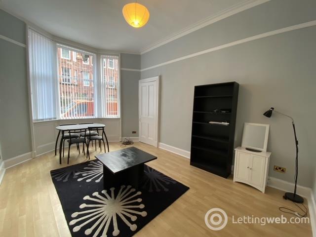 Flat Cartside Street in Glasgow