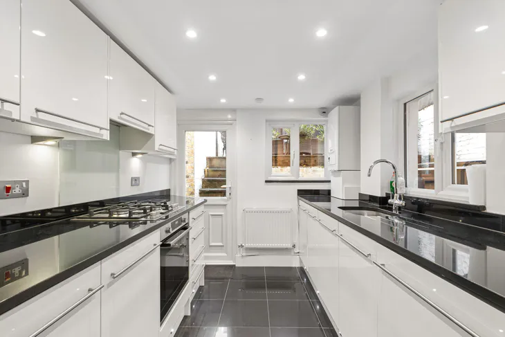 Flat Gunter Grove in Greater London