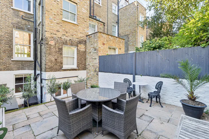 Flat Gunter Grove in Greater London