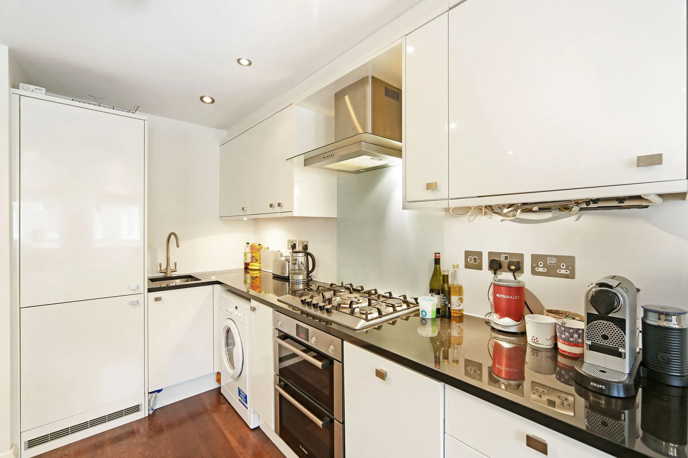 Flat Dawes Road in Greater London