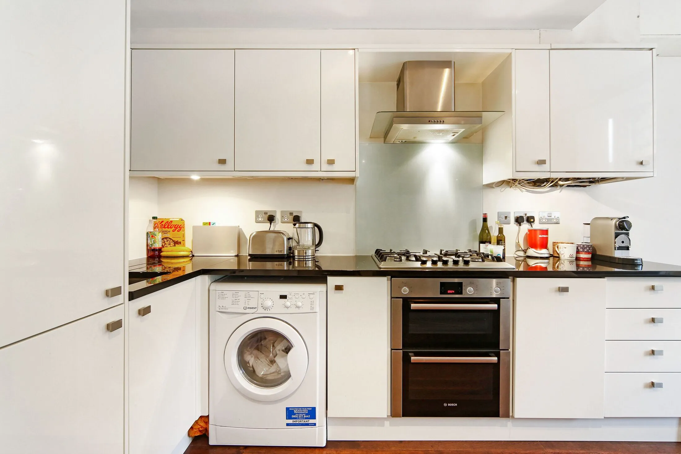 Flat Dawes Road in Greater London