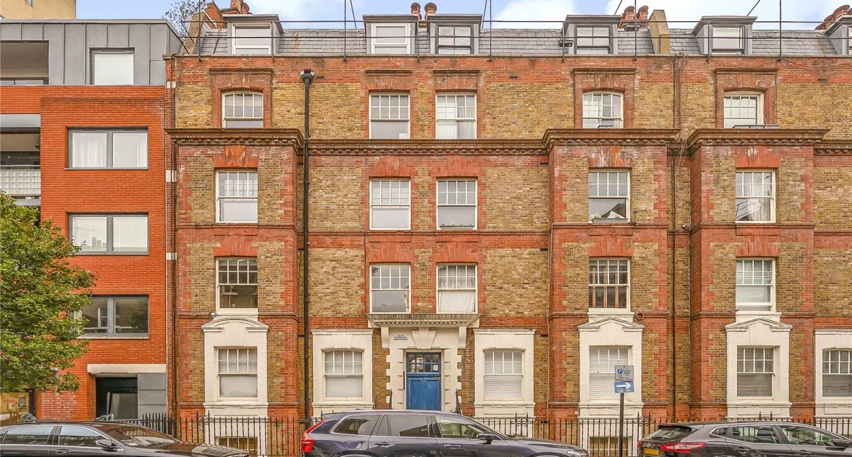 Flat Wells Street in City of Westminster