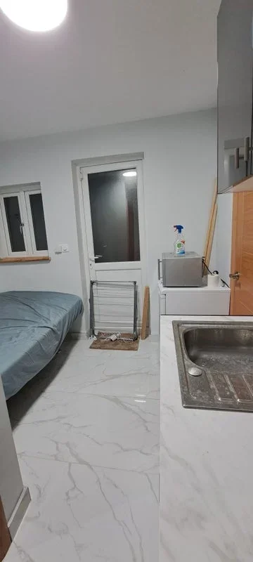 Room Willoughby Road in Slough