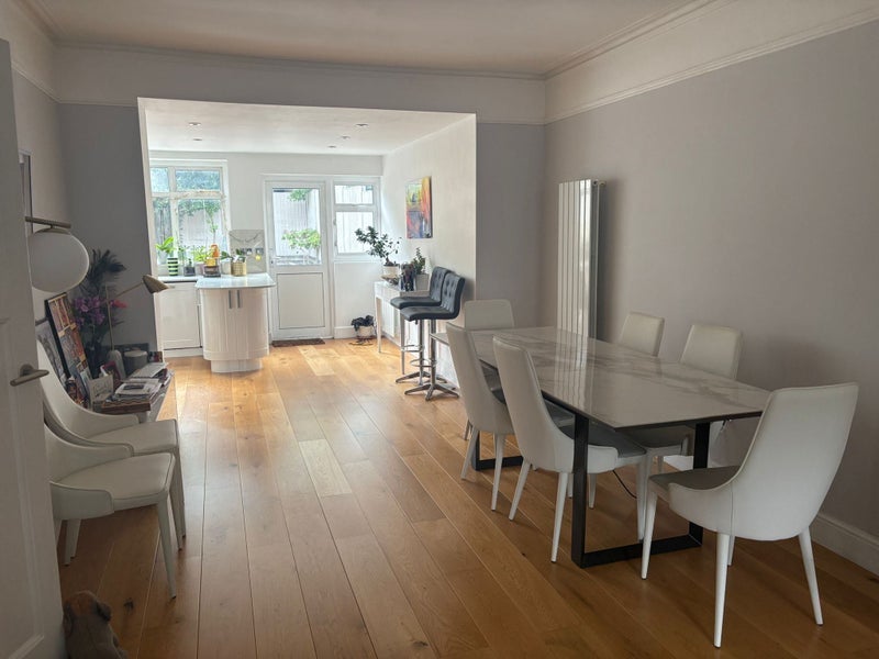 Room Biddestone Road in Greater London
