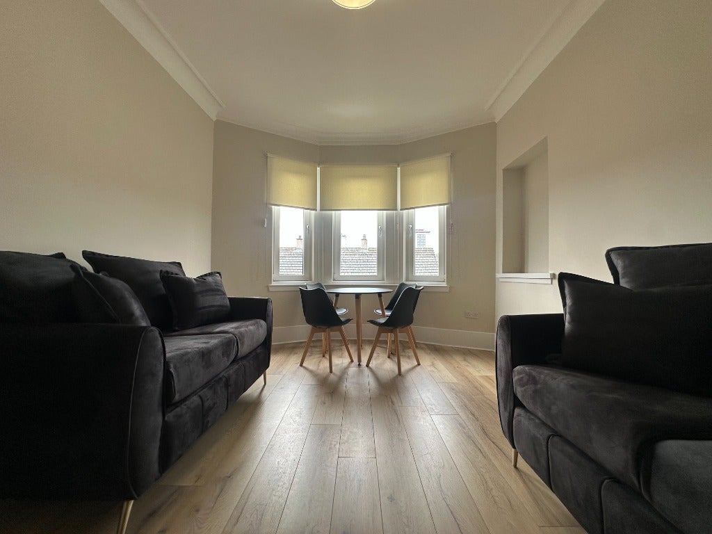 Flat George Street in Paisley