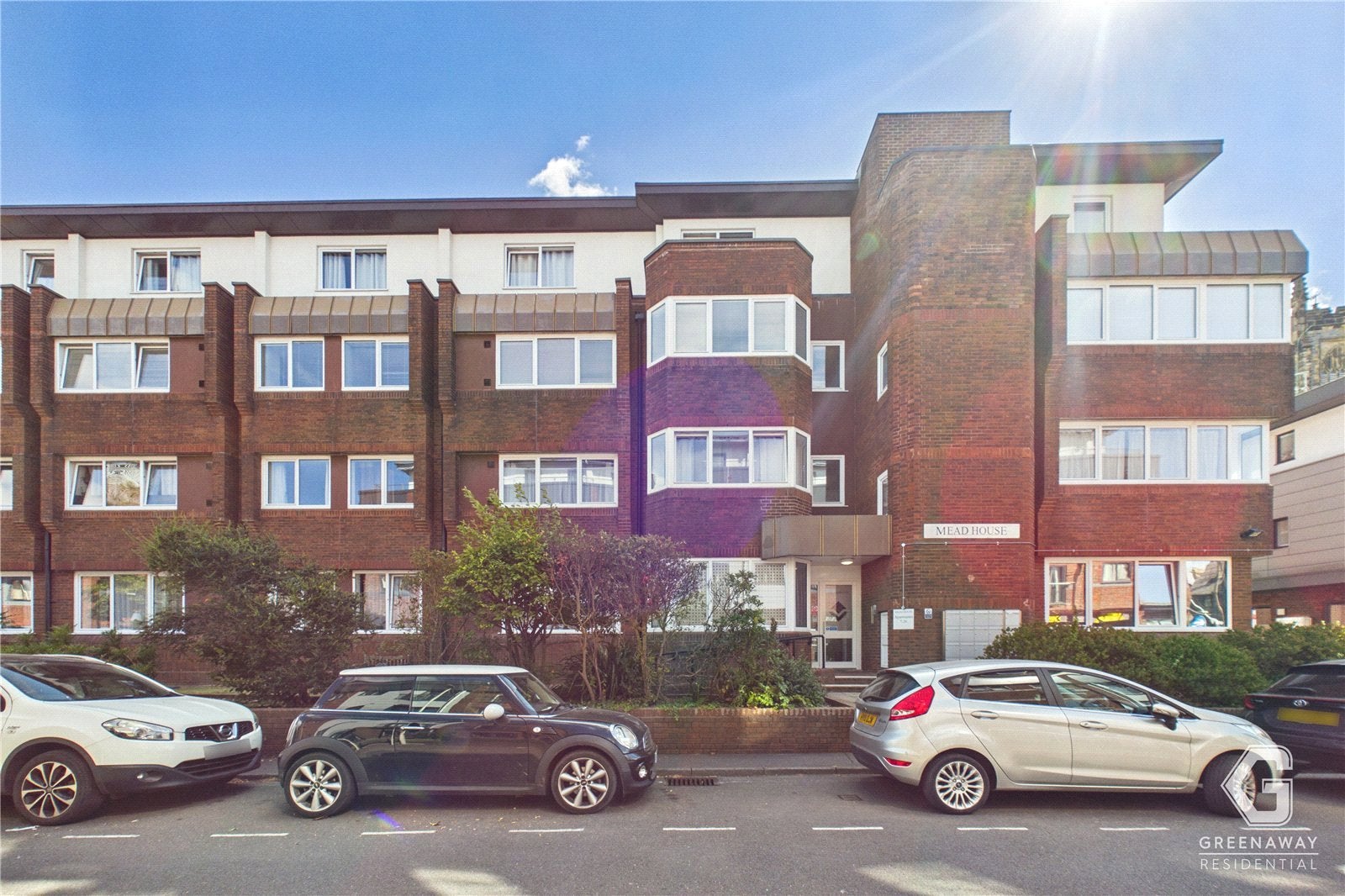 Flat Cantelupe Road in Mid Sussex