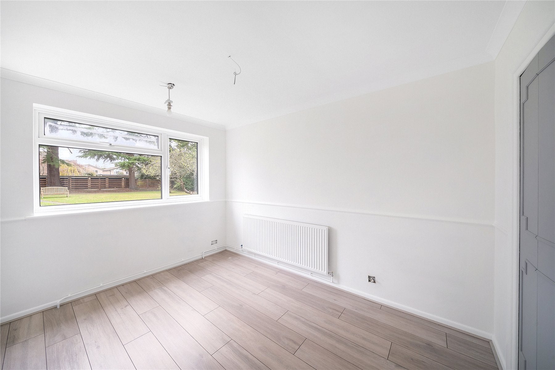 Flat Elsa Court in Greater London