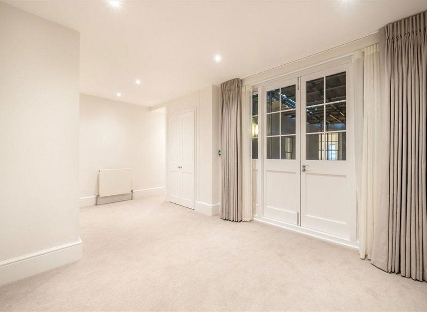 Flat Manchester Street in City of Westminster