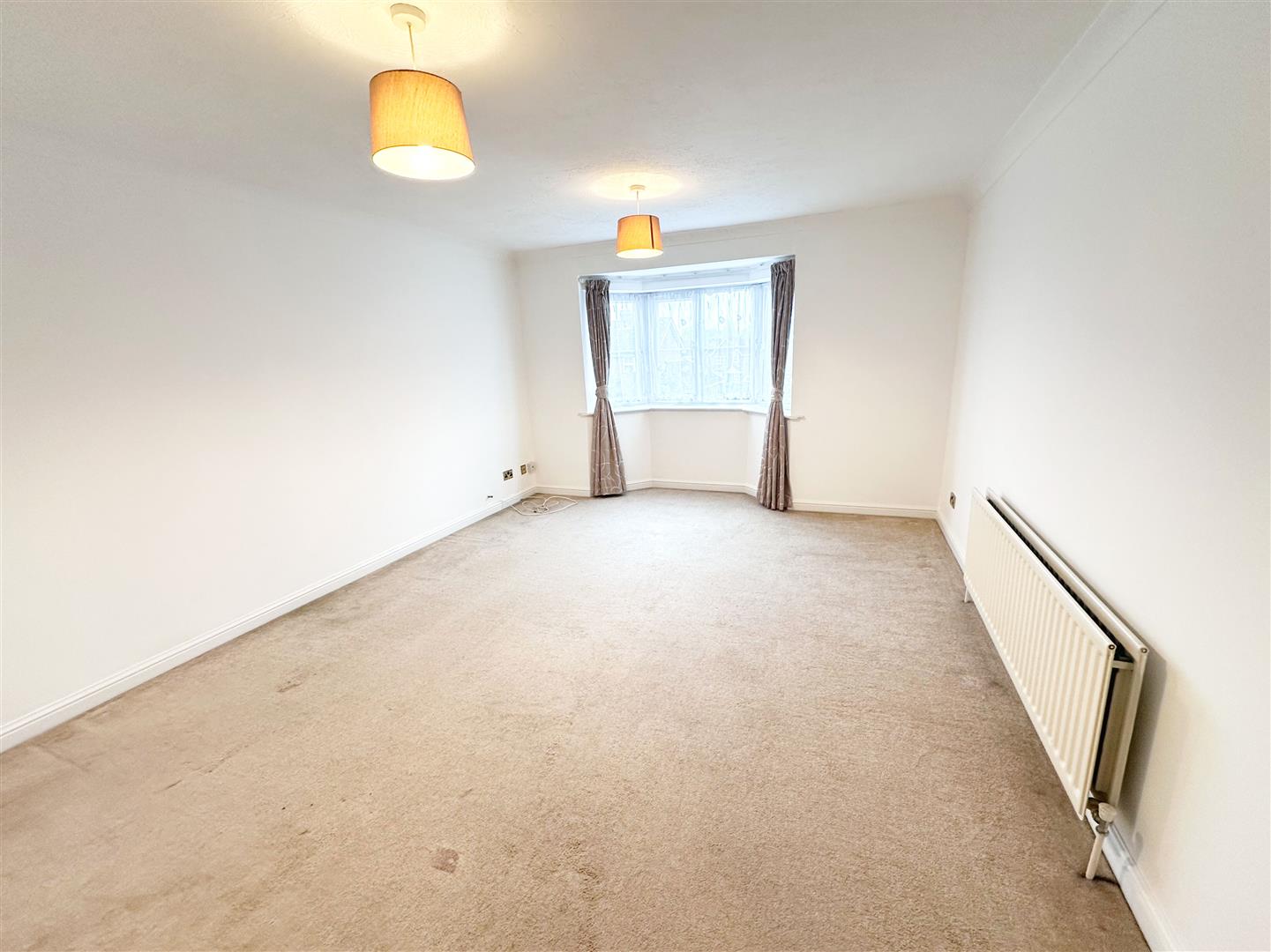 Flat Hastings Road in Rother