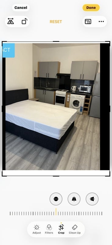 Room Sheffield Road in Barnsley