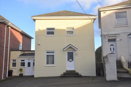Flat Belle Vue Road in Saltash
