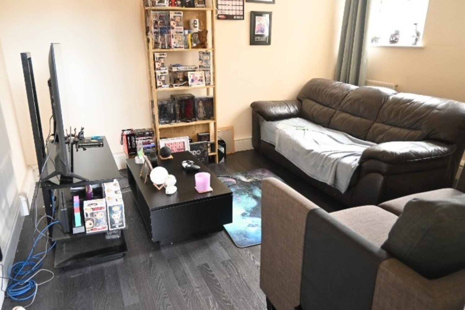 Flat Albert Yard in Bradford