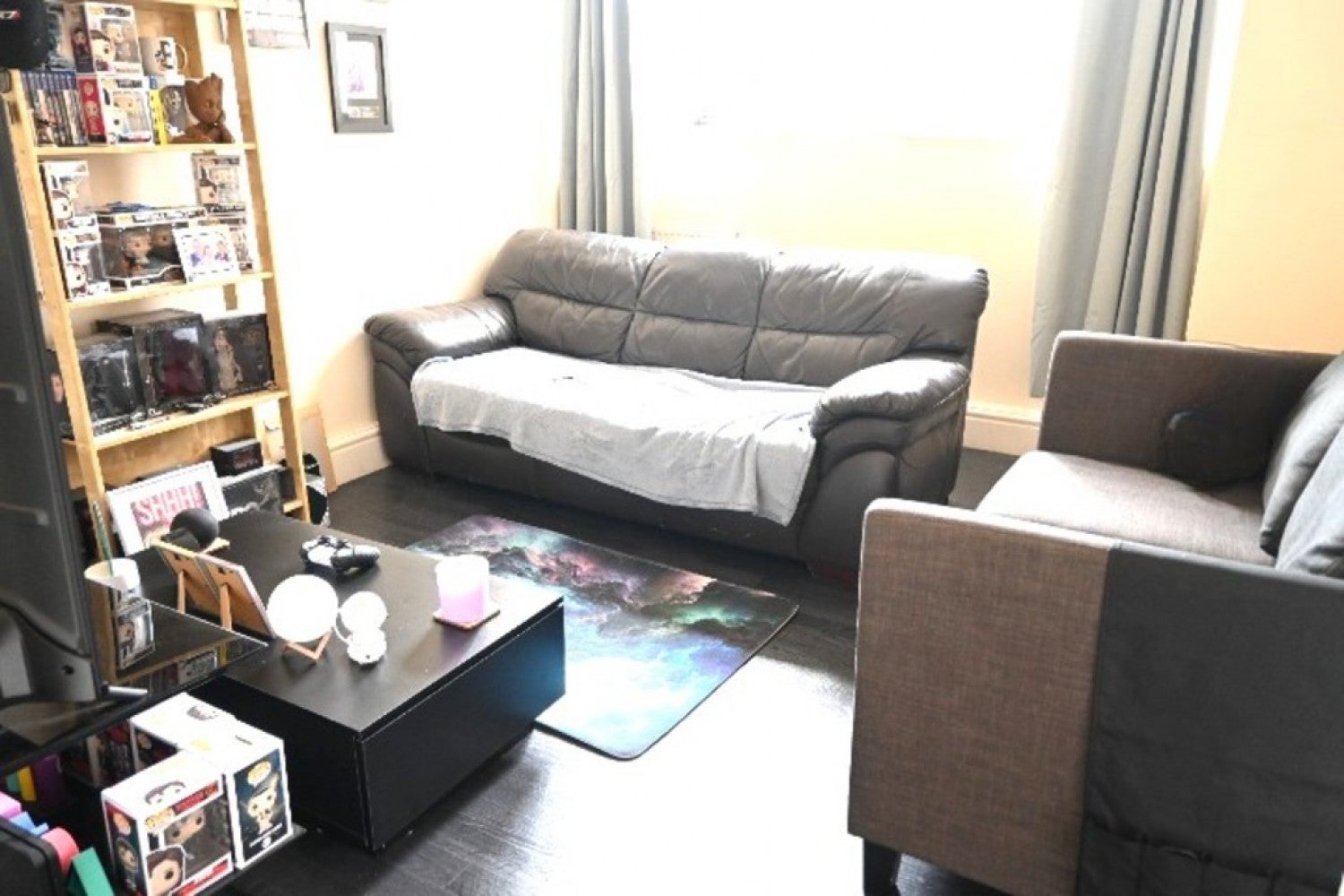 Flat Albert Yard in Bradford
