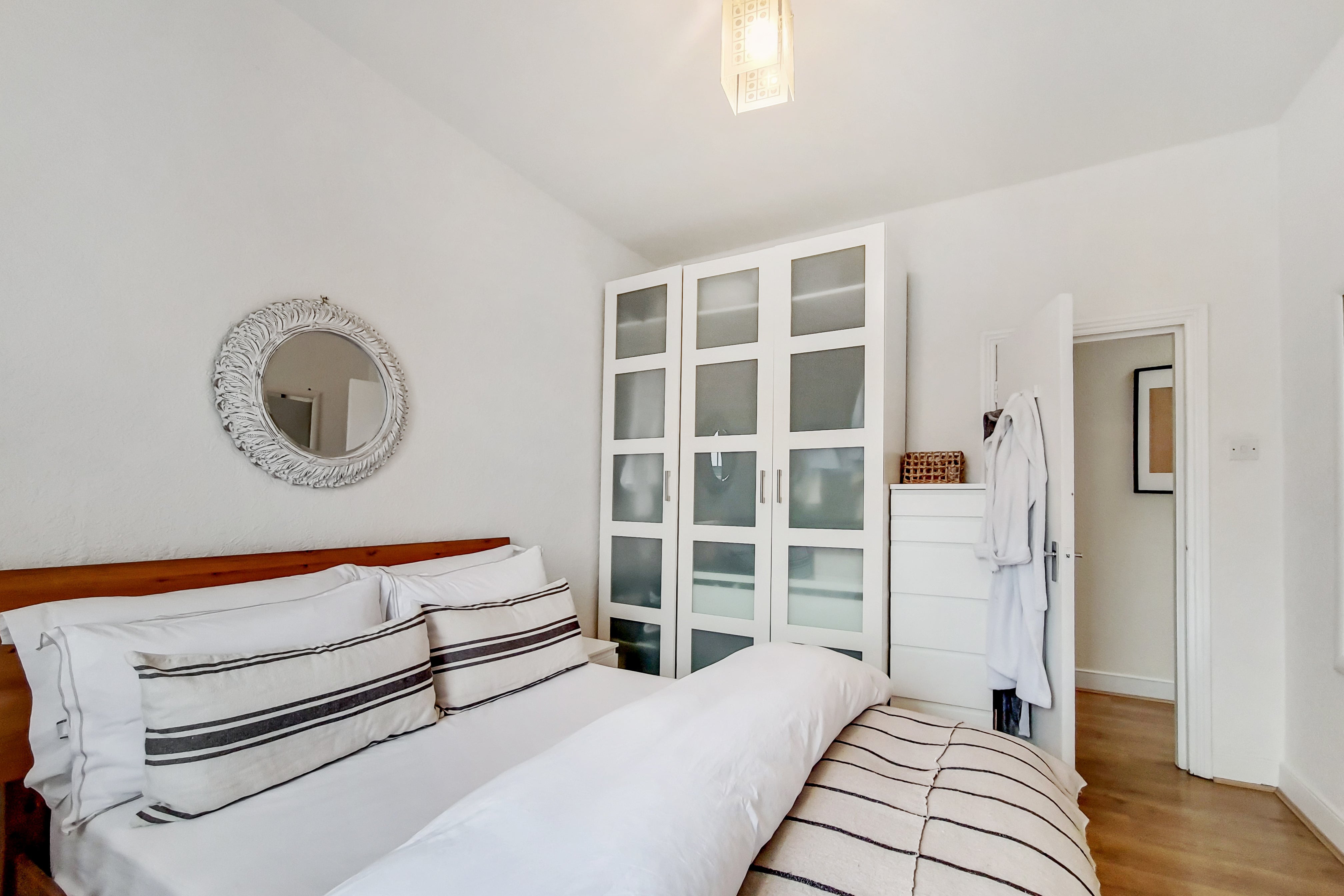 Flat Tottenham Lane in Greater London