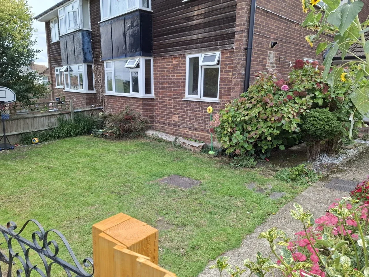 Flat Richmond Road in Greater London