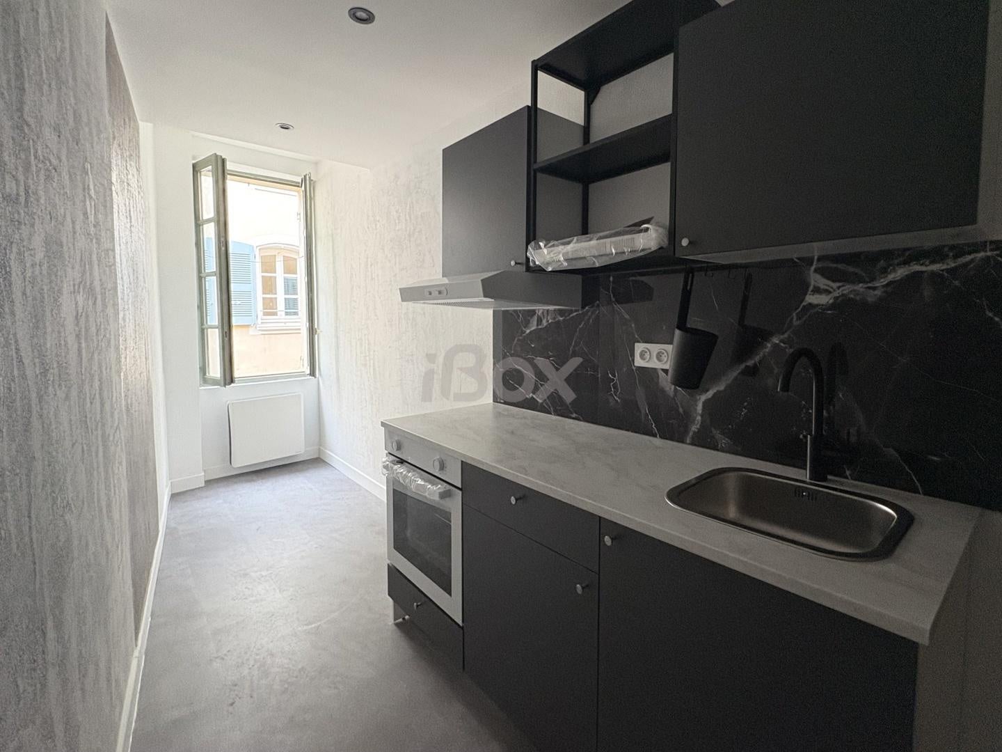 Room Rue du Noyer in Toulon