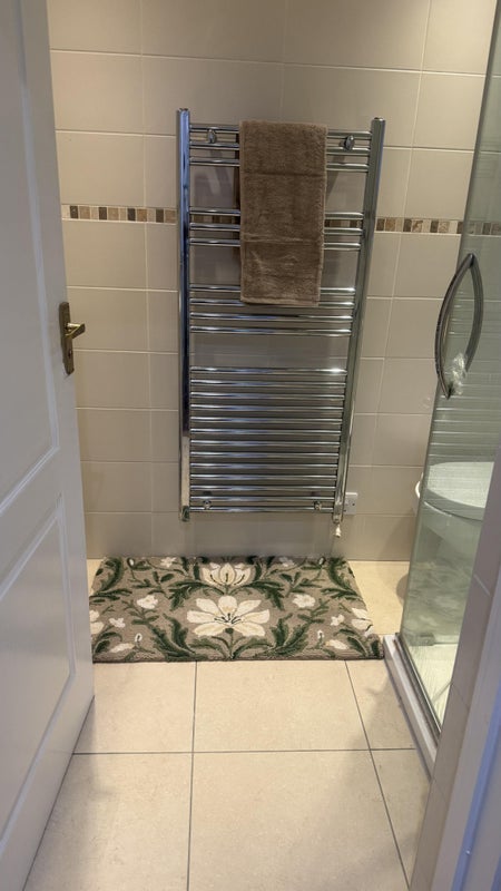 Room Gables Close in Datchet