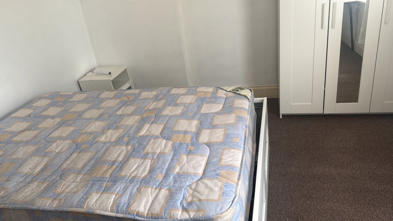 Room Morlais Street in Cardiff