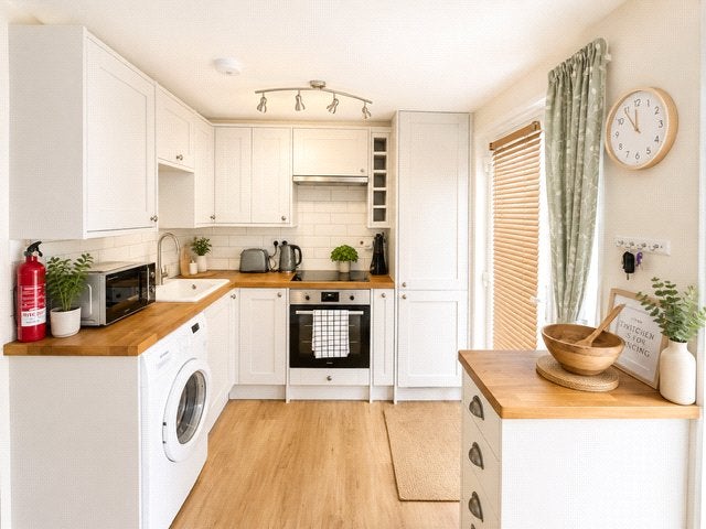 Flat Morweth Court in Downderry