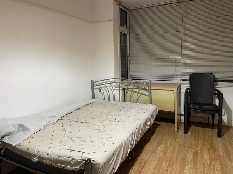 Flat Eighth Avenue in Filton