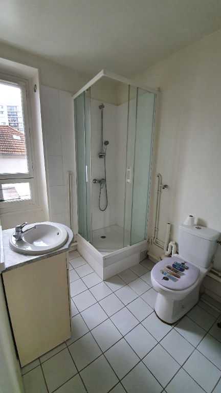 Flat Rue de Paris in Joinville-le-Pont