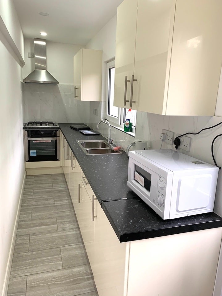 Room Freeburn Causeway in Coventry