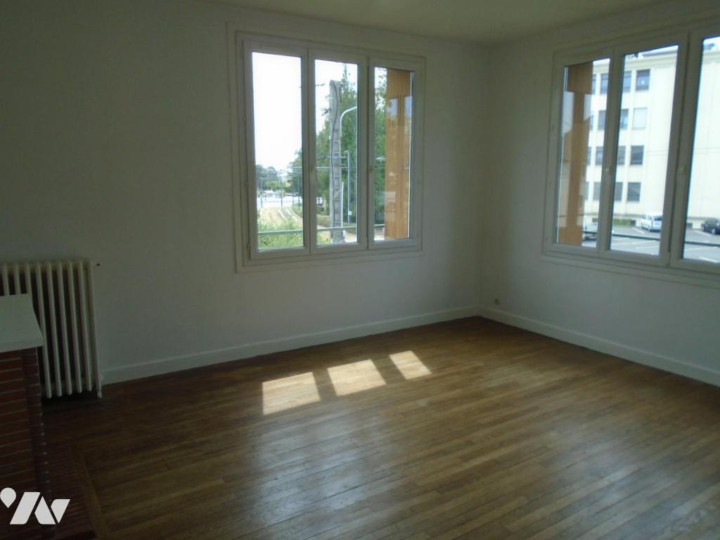 Appartement Esplanade de la Paix à Caen