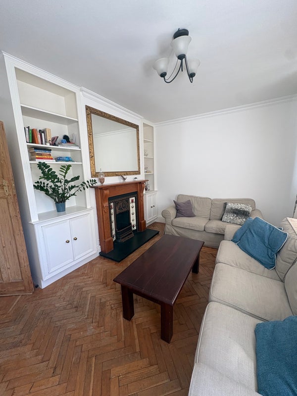 Room St. John's Drive in Greater London