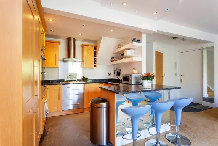 Flat Caledonian Road in Greater London
