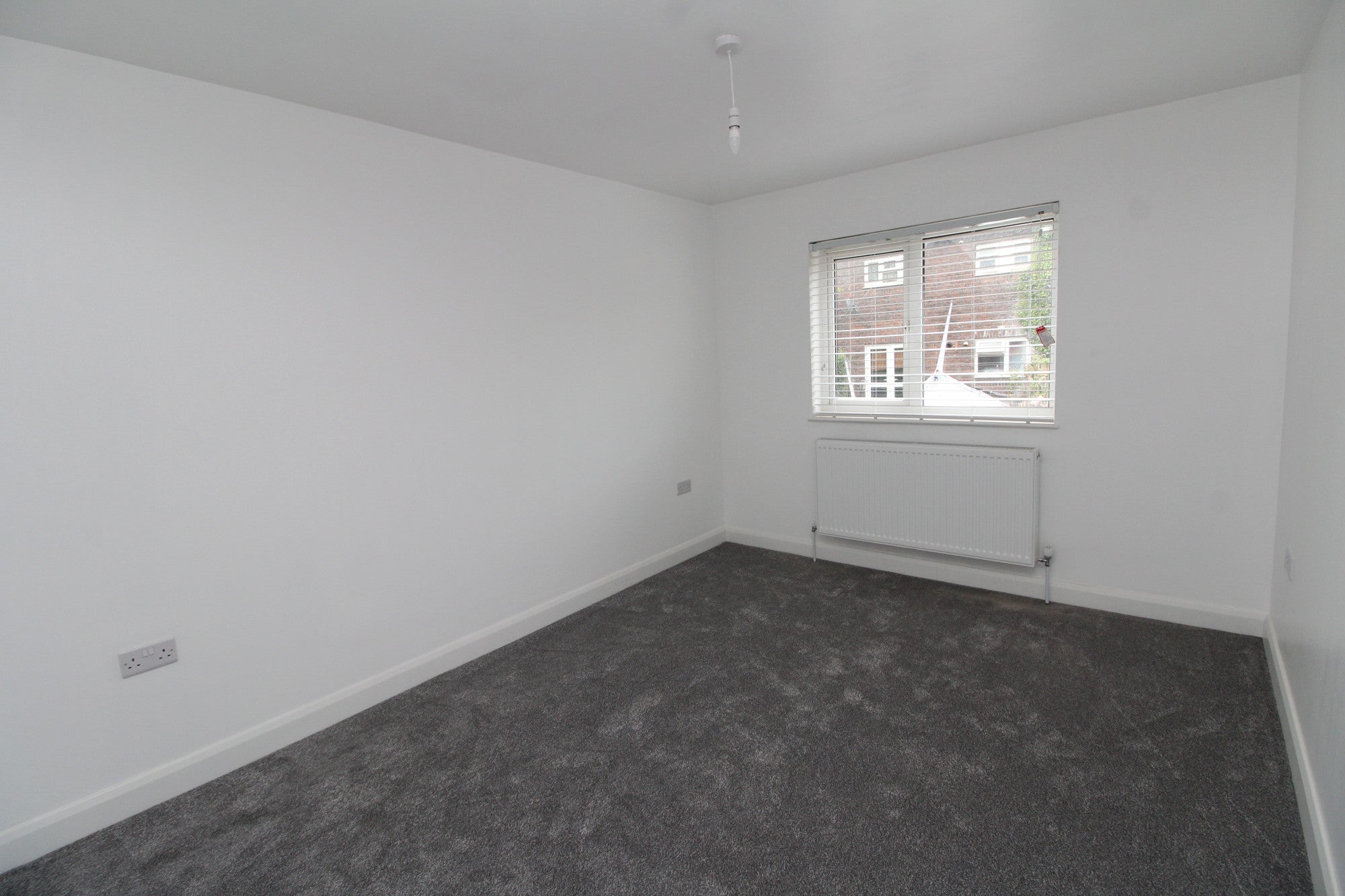 House Dillwyn Close in Greater London