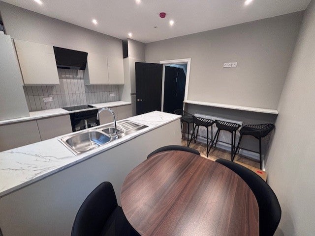 Room The Avenue in North Tyneside