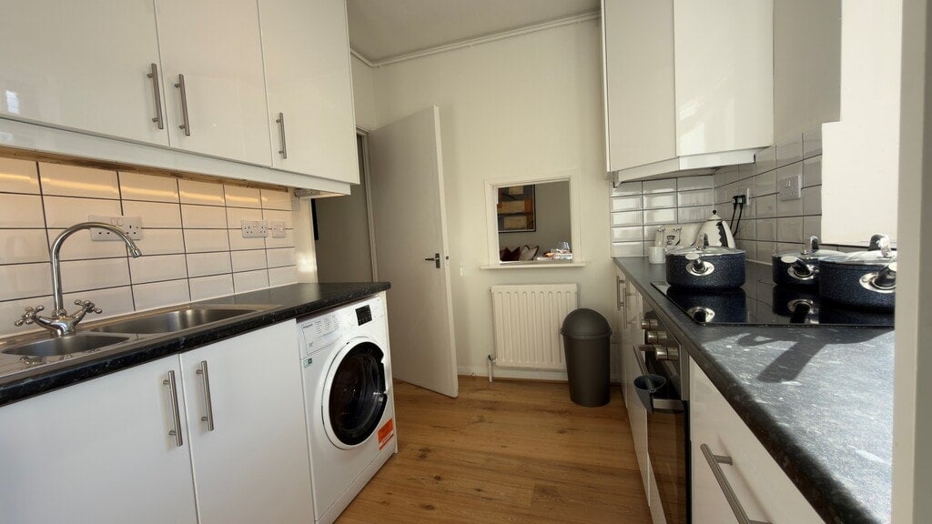 Flat Fulham Road in Greater London