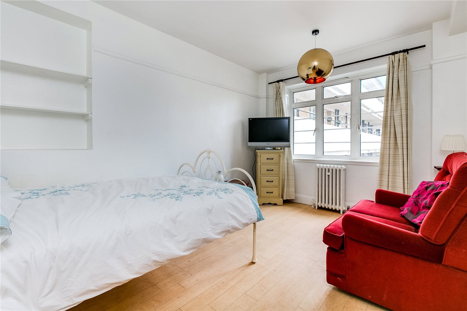 Flat Old Brompton Road in Greater London
