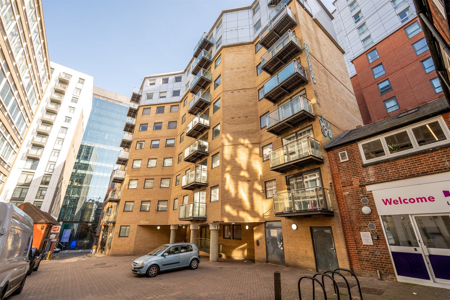 Flat Garrard Street in Reading