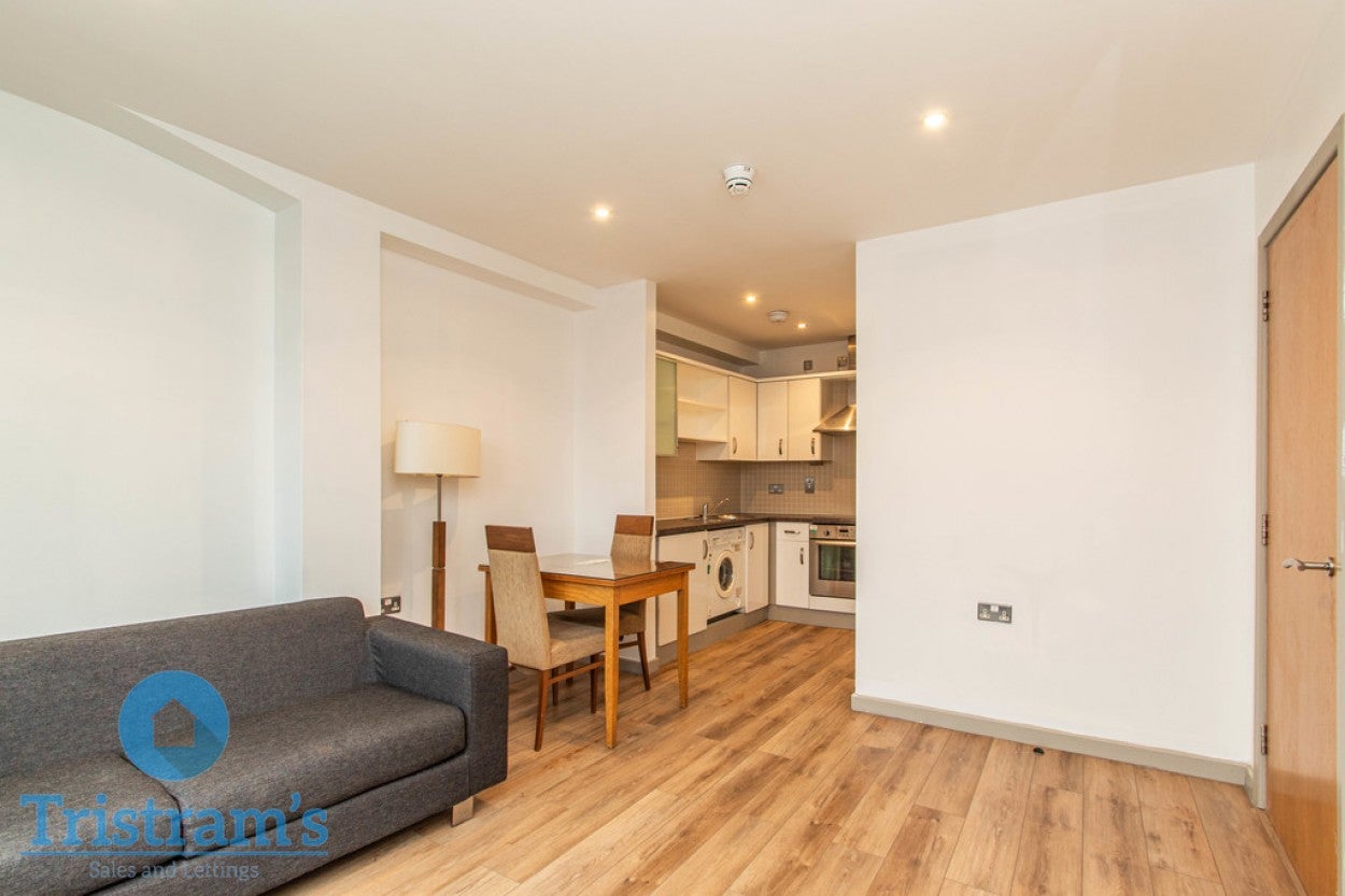 Flat Bolero Square in Nottingham