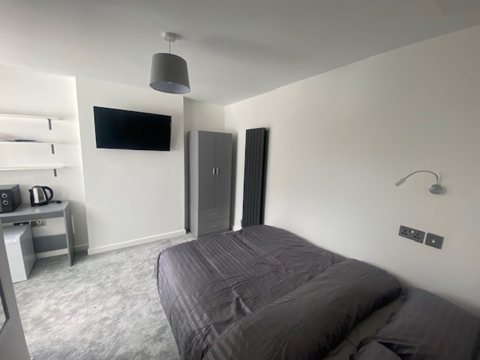 Room Inglefield Avenue in Cardiff