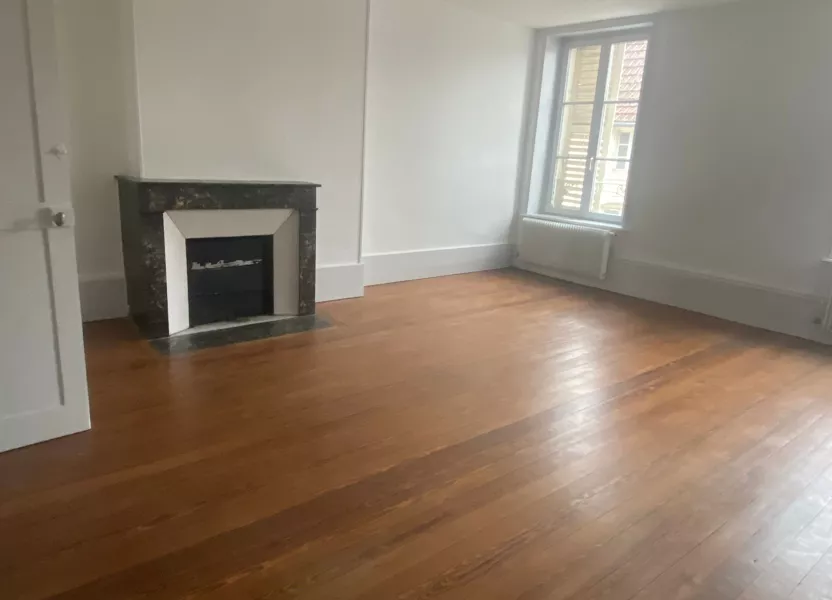 Appartement Avenue du Général de Gaulle à Neufchâteau